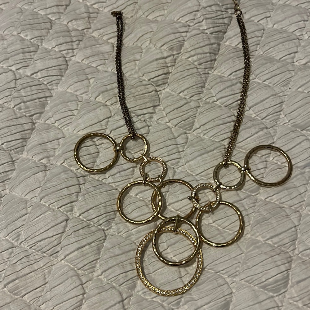 Lilly Pulitzer Necklace, one side of necklace is tarnished